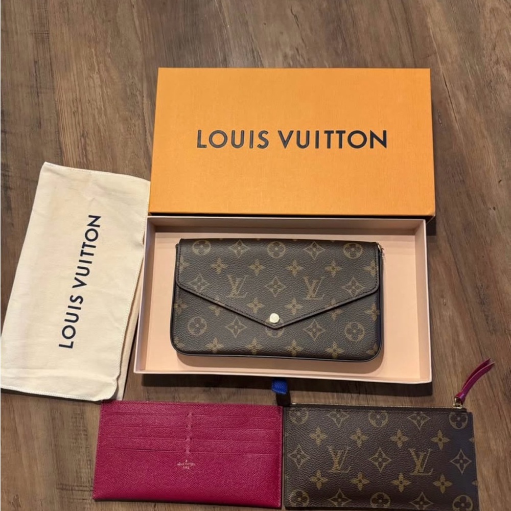Louis Vuitton Brown Monogram Clutch with Pink Cardholder